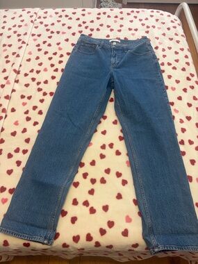 Abercrombie Women’s Straight-Leg Jean